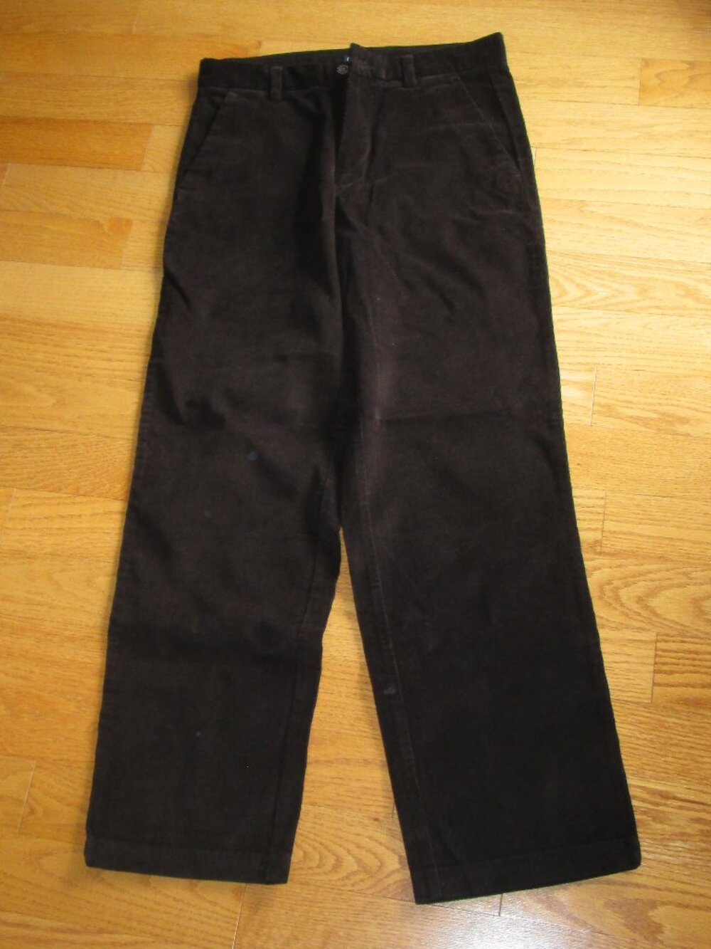 New without tags Men's Dockers Classic Fit Brown 100% Corduroy Pans Size 30/32